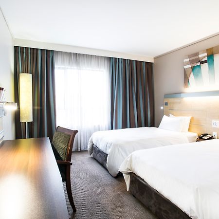 Holiday Inn Express Sandton-Woodmead By Ihg Exterior foto