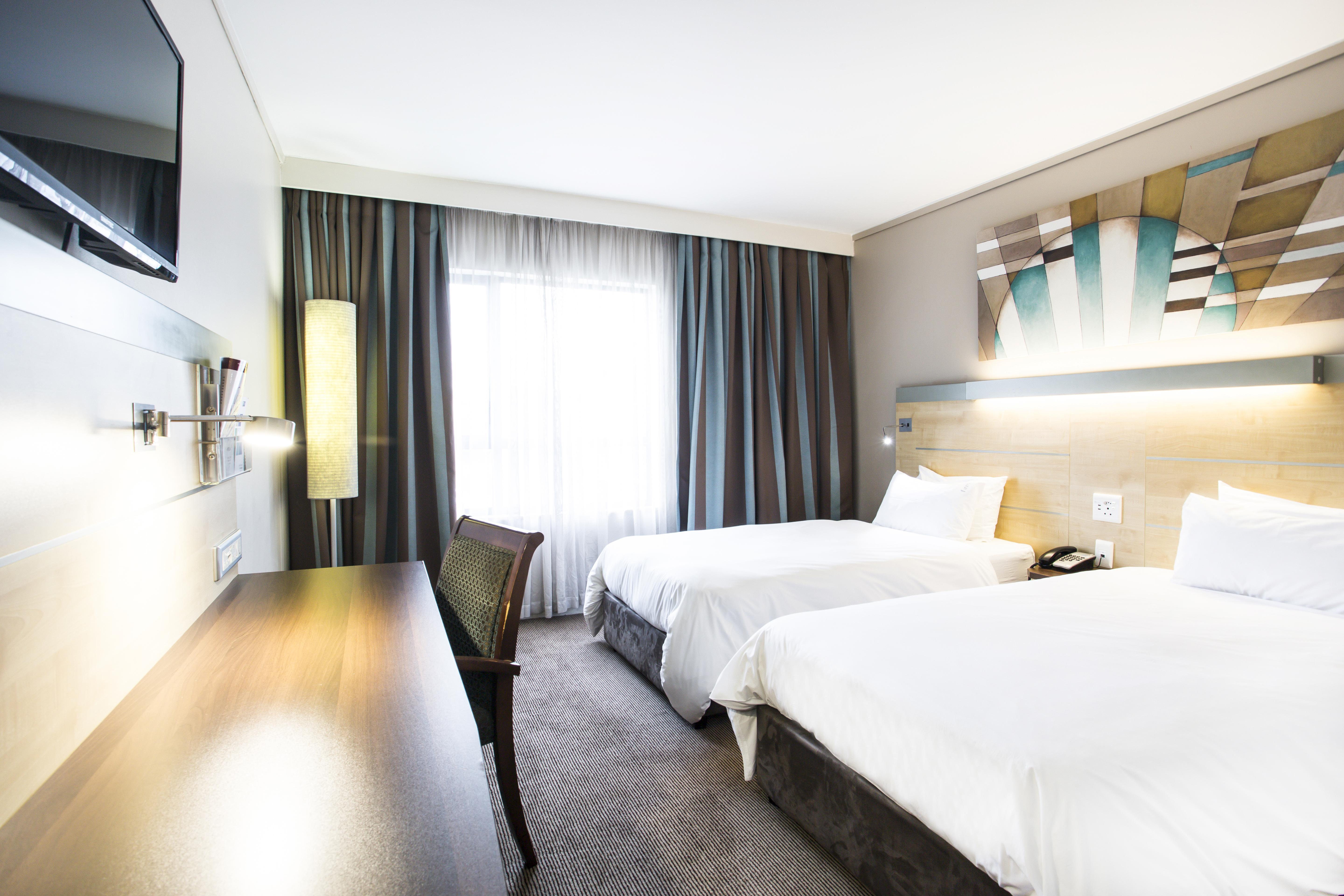 Holiday Inn Express Sandton-Woodmead By Ihg Exterior foto