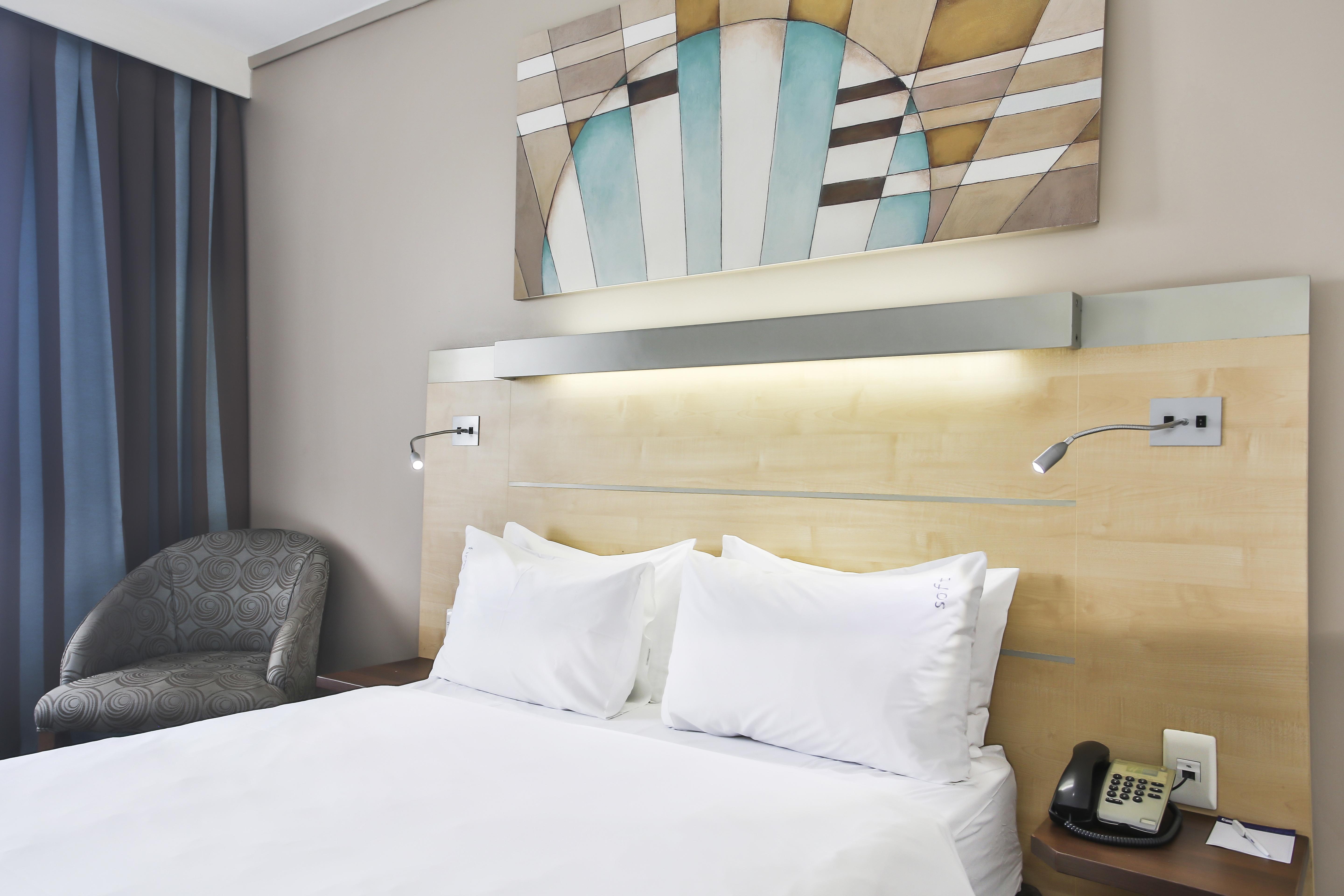 Holiday Inn Express Sandton-Woodmead By Ihg Exterior foto