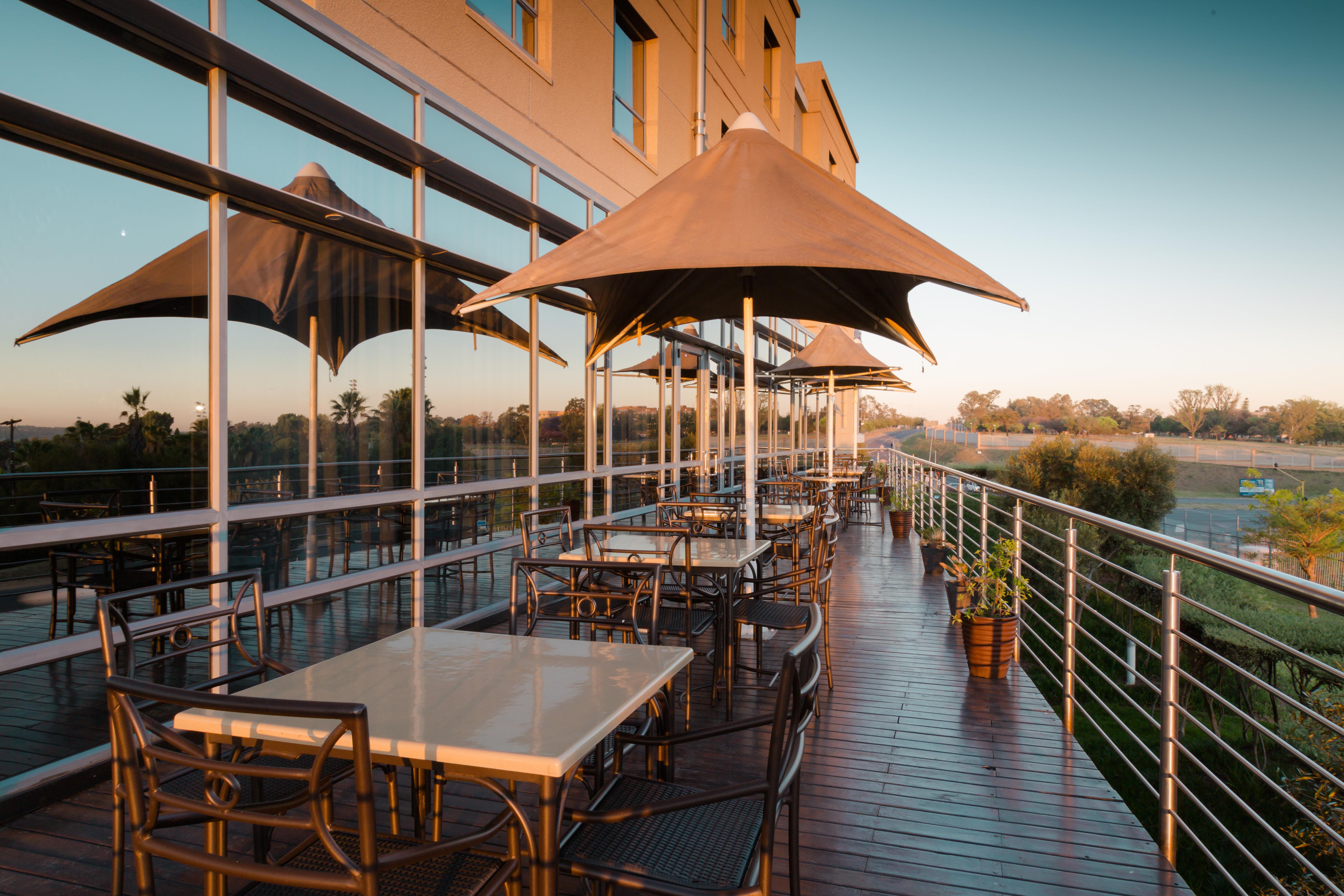 Holiday Inn Express Sandton-Woodmead By Ihg Exterior foto
