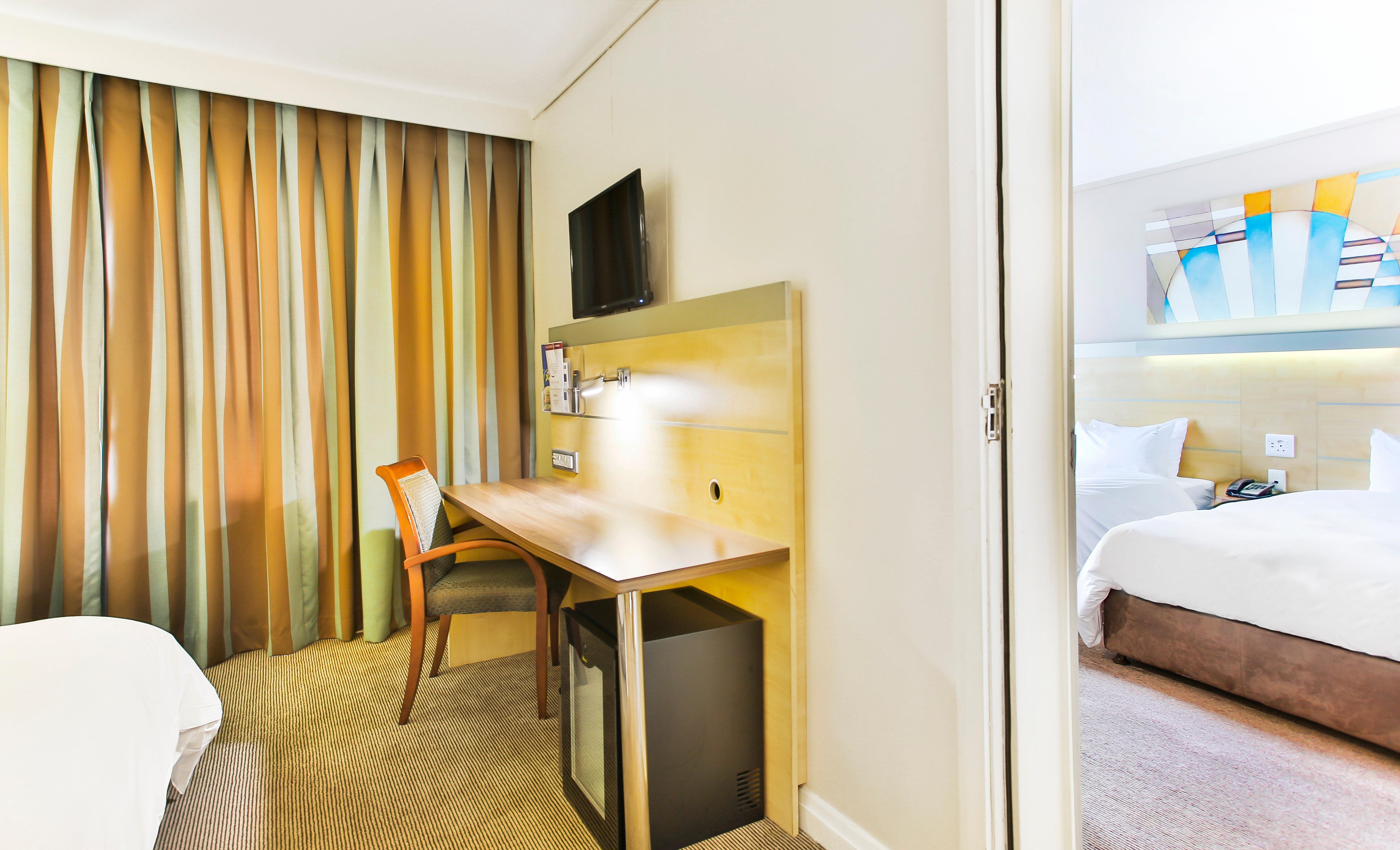 Holiday Inn Express Sandton-Woodmead By Ihg Exterior foto