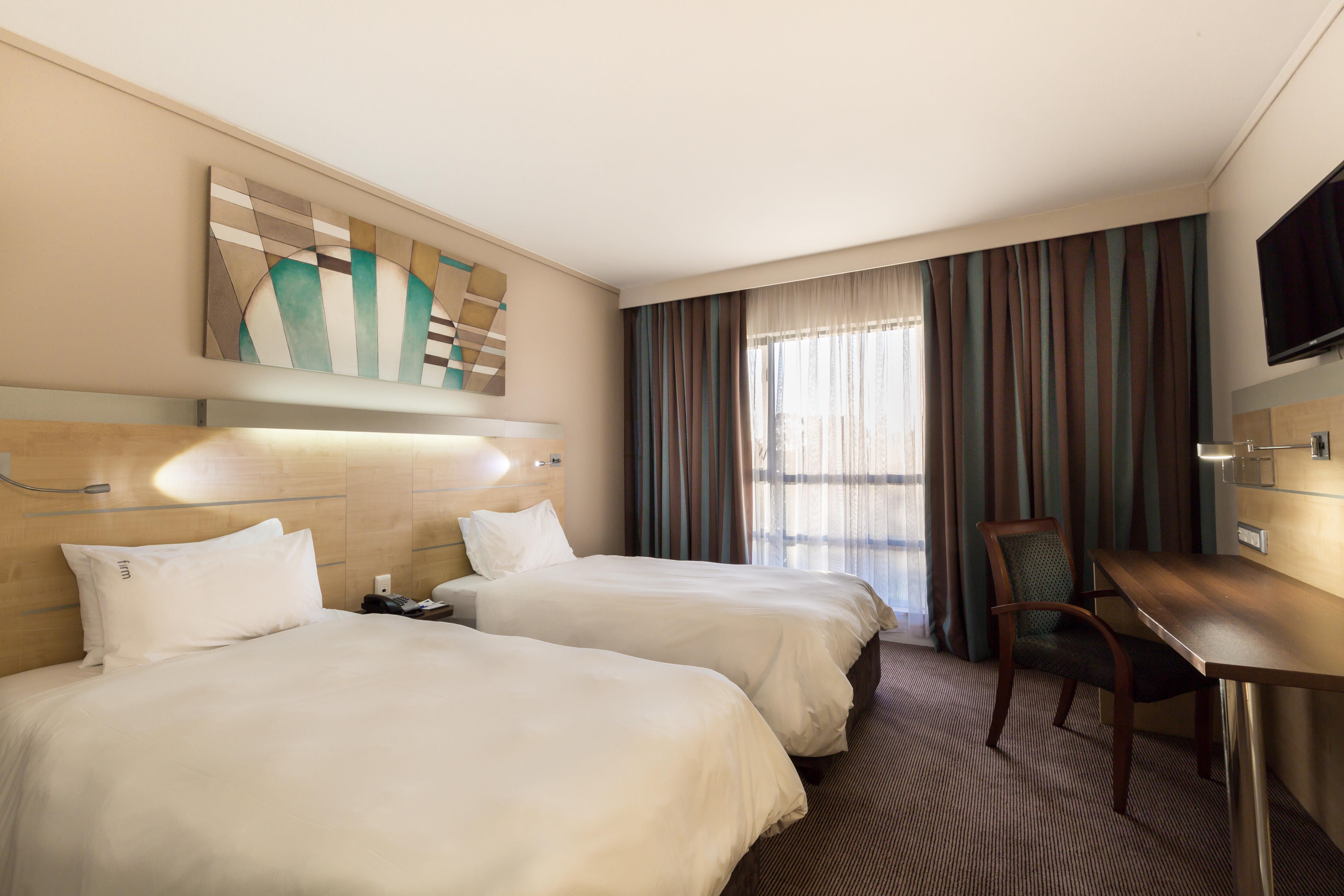 Holiday Inn Express Sandton-Woodmead By Ihg Exterior foto