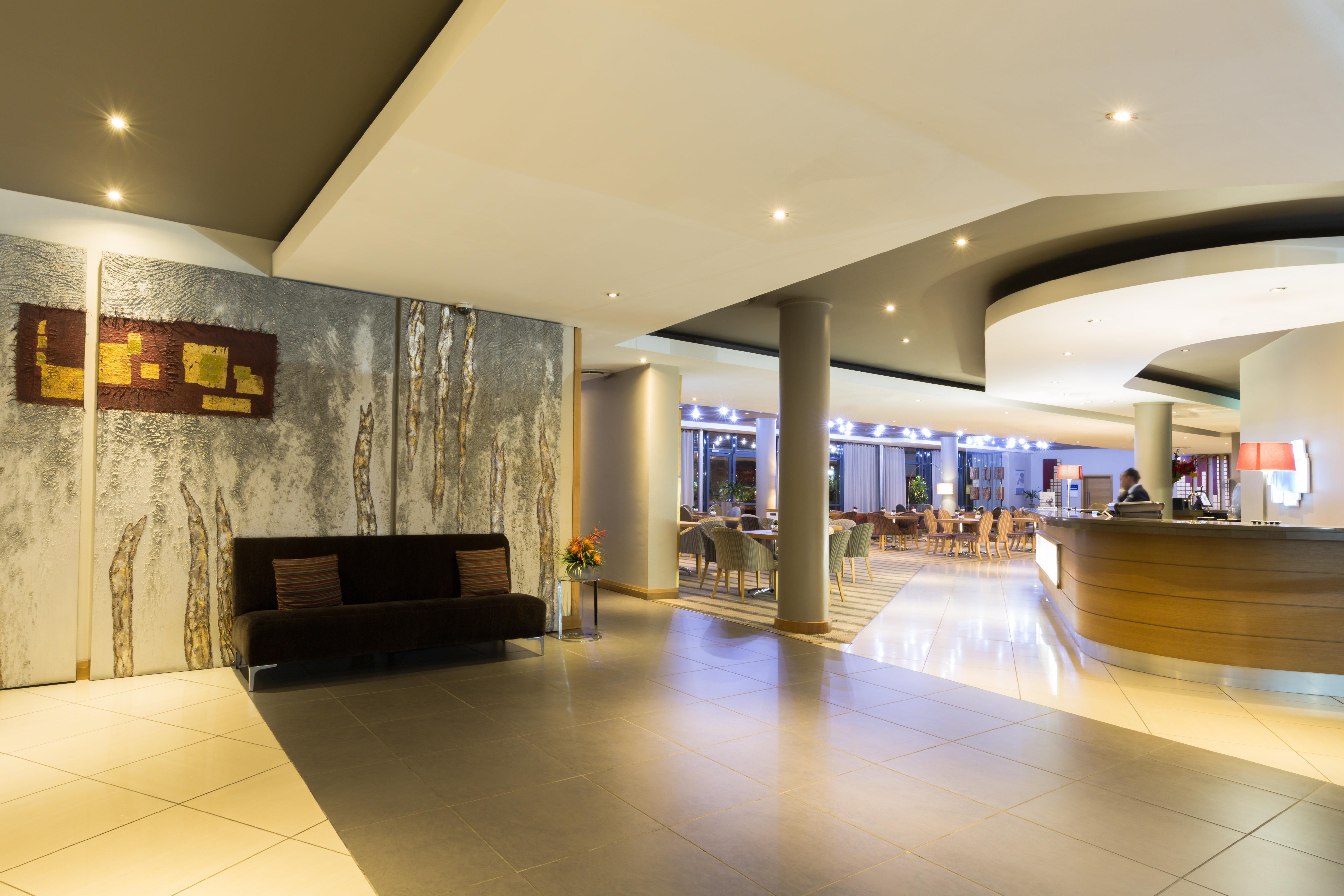 Holiday Inn Express Sandton-Woodmead By Ihg Exterior foto