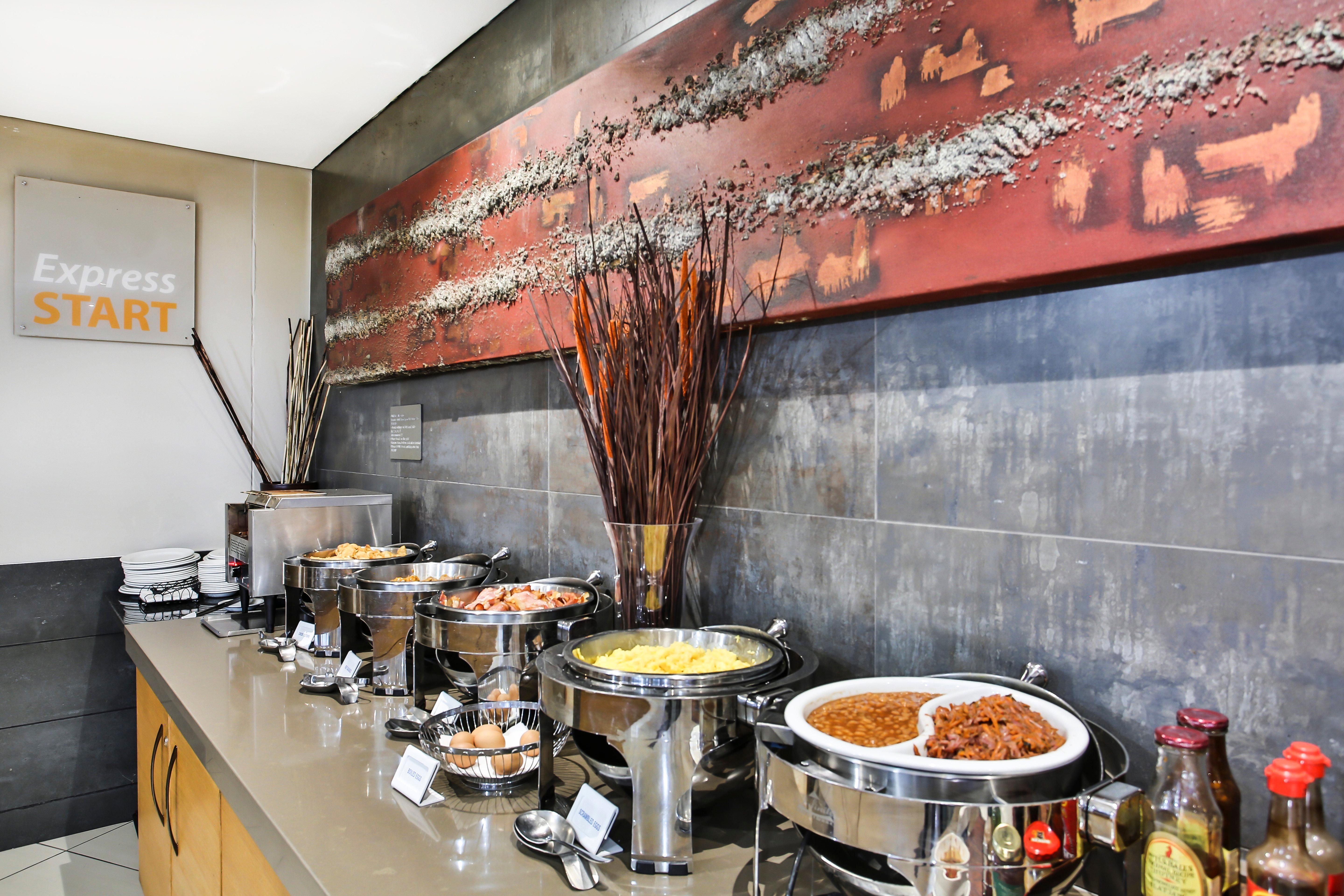 Holiday Inn Express Sandton-Woodmead By Ihg Exterior foto