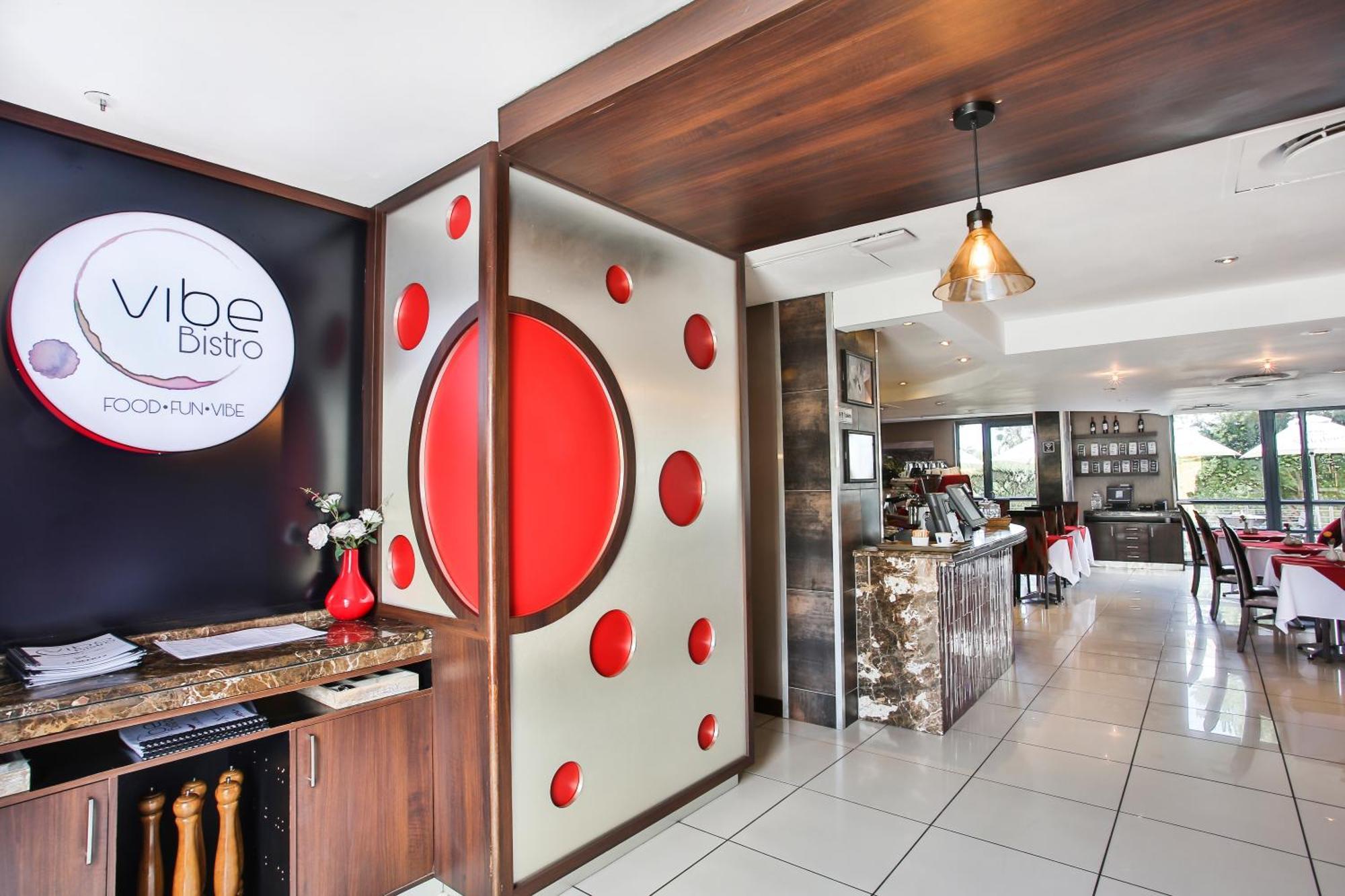 Holiday Inn Express Sandton-Woodmead By Ihg Exterior foto