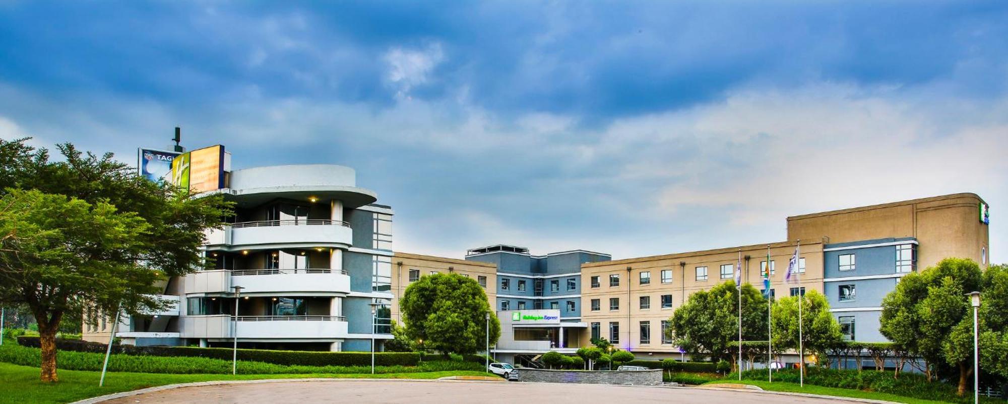 Holiday Inn Express Sandton-Woodmead By Ihg Exterior foto