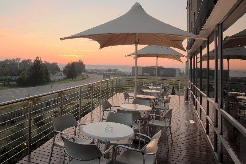 Holiday Inn Express Sandton-Woodmead By Ihg Exterior foto